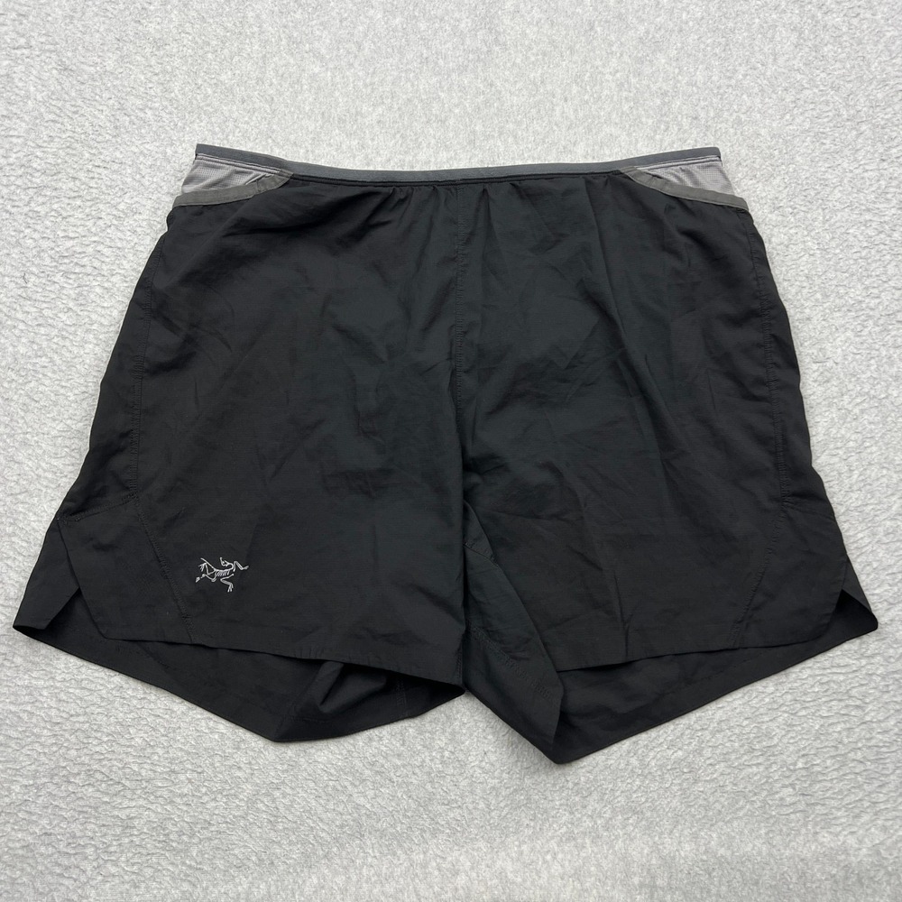 Arc'teryx Soleus Shorts Mens Medium Black 5.5" Lightweight Running Athletic Gym